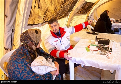 برگزاری مانور بهداشت و درمان اضطراری هلال احمر در بوئین زهرا