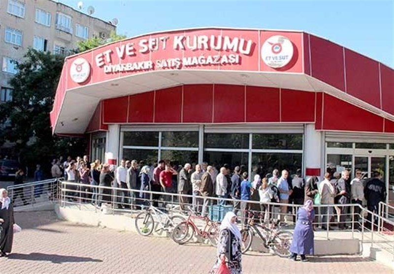 نماینده پارلمان ترکیه: وضعیت اقتصادی وخیم است و مردم تاوان آن را می‌پردازند