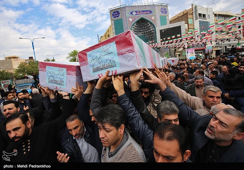 اصفهان| پیکر 2 شهید مدافع امنیت وطن در فلاورجان به خاک سپرده شد