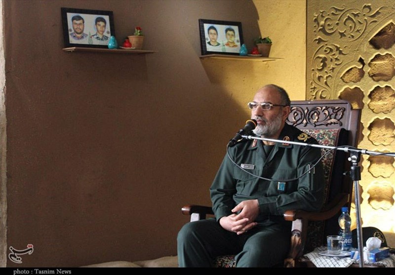 فرمانده سپاه کرمان: عدم توجه به تذکرات رهبری کشور را با مشکلات اقتصادی روبه‌رو کرده است