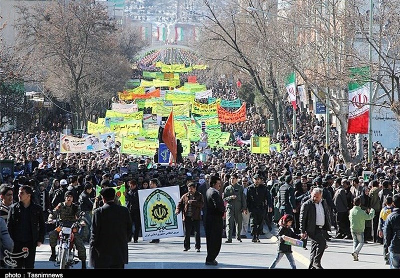 حضور پرشور مردم در جشن چهلمین سالگرد انقلاب اسلامی ایران.