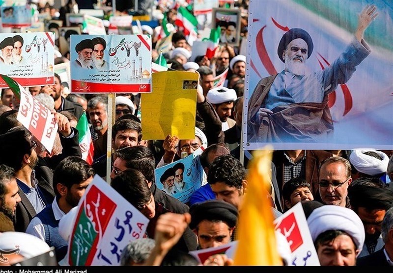 اسلامی انقلاب کی 40 ویں سالگرہ / تہران سمیت تمام چھوٹے بڑے شہروں میں ریلیوں کا آغاز + تصاویر