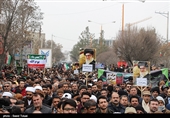 أبناء المحافظات الإیرانیة یحیون الذکرى السنویة الأربعین لانتصار الثورة الاسلامیة
