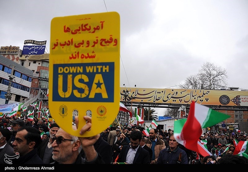 بازتاب راهپیمایی 22 بهمن 97| رویترز: مردم ایران با شعار «مرگ‌ بر آمریکا» چهلمین سالروز انقلابشان را جشن گرفتند