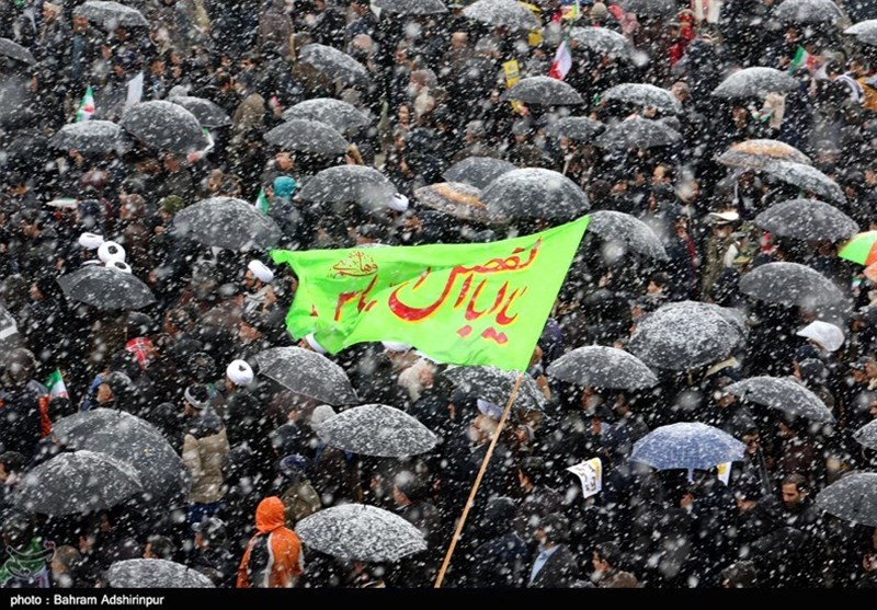 بهمن تماشایی 97| راهپیمایی مردم اردبیل در 40 سالگی انقلاب ‌زیر بارش رحمت الهی به روایت تصویر‌