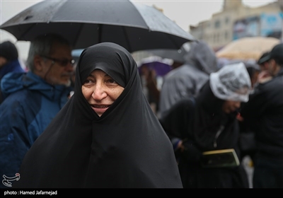 لاله افتخاری نماینده سابق مجلس در مراسم راهپیمایی 22 بهمن و چهلمین سالگرد پیروزی انقلاب اسلامی در تهران 