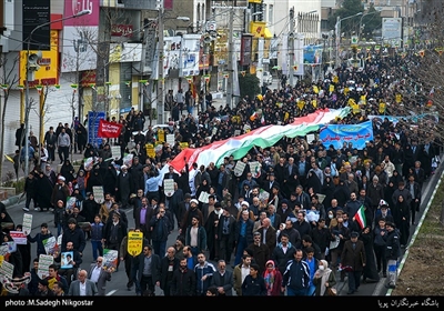 راهپیمایی چهلمین سالگرد پیروزی انقلاب اسلامی-کرج