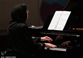 تکنوازی پیانو با نوازندگی آریینه ایسرائیلیان