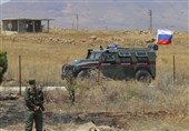 گشت‌زنی پلیس نظامی روسیه در نزدیکی مواضع مخالفان سوری در منبج
