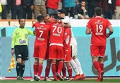 لیگ برتر فوتبال|پیروزی 2 گله پرسپولیس برای بازگشت به صدر جدول/ سرخپوشان انتقام باخت به فولاد را از استقلال گرفتند