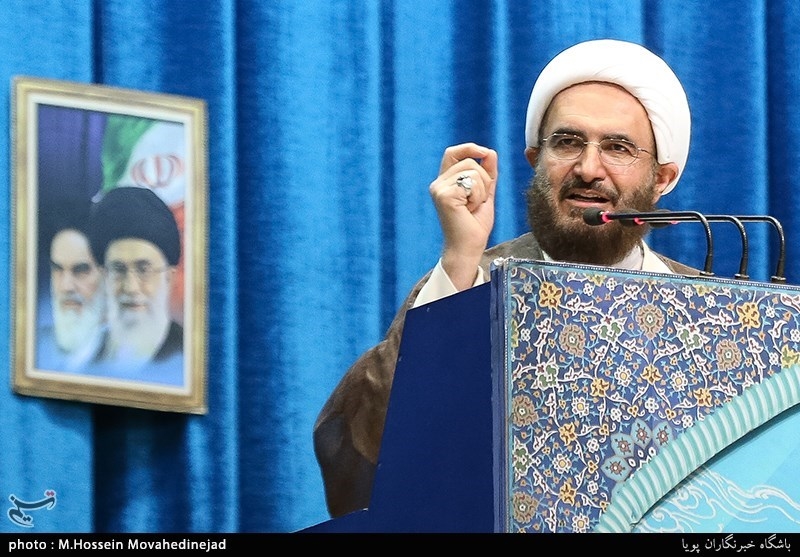 حاج‌علی‌اکبری: کشورهای منطقه سامانه‌های پدافندی‌شان را از ایران بخرند/ برخورد با بدحجابی باید عاقلانه و هنرمندانه باشد