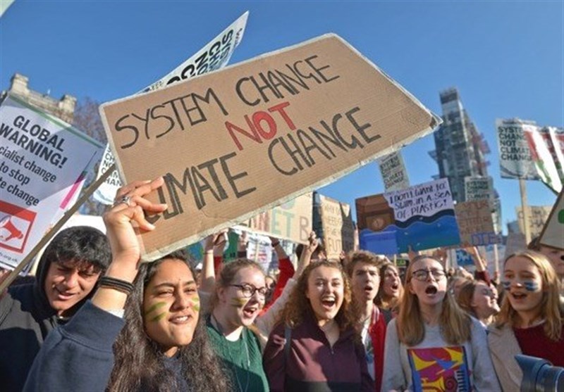 Thousands of UK Students Protest Global Warming Policies in Nation-Wide Strike (+Video)