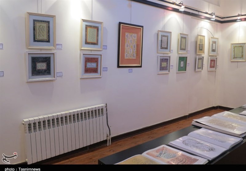 برگزاری نمایشگاه خوشنویسی در بیرجند به روایت تصویر