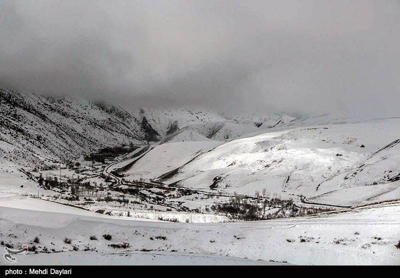 هشدار پلیس: پنجشنبه و جمعه محورهای کوهستانی برفی می‌شود