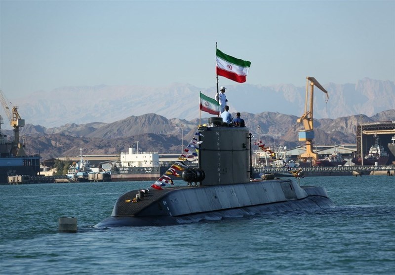 Iranian Submarine Fires Torpedoes in War Game