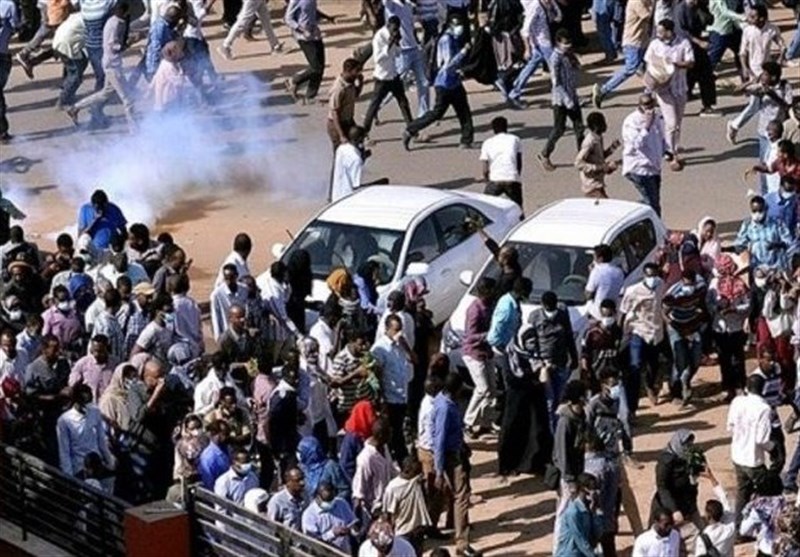 ادامه تظاهرات‌ها در سودان و کشته شدن یک معترض دیگر
