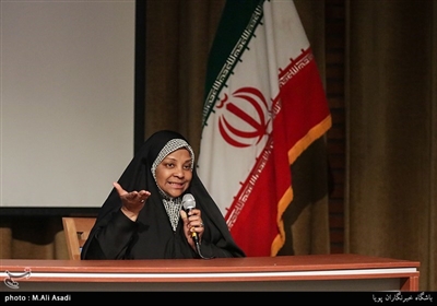 سخنرانی مرضیه هاشمی فعال رسانه در مراسم گرامیداشت روز حجاب 