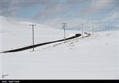 کرمانشاه| بارش برف در پاوه 510 میلیون تومان خسارت به تاسیسات برق وارد کرد