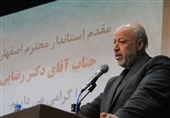 استاندار اصفهان: منافع کارگران مورد توجه مسئولان قرار گیرد