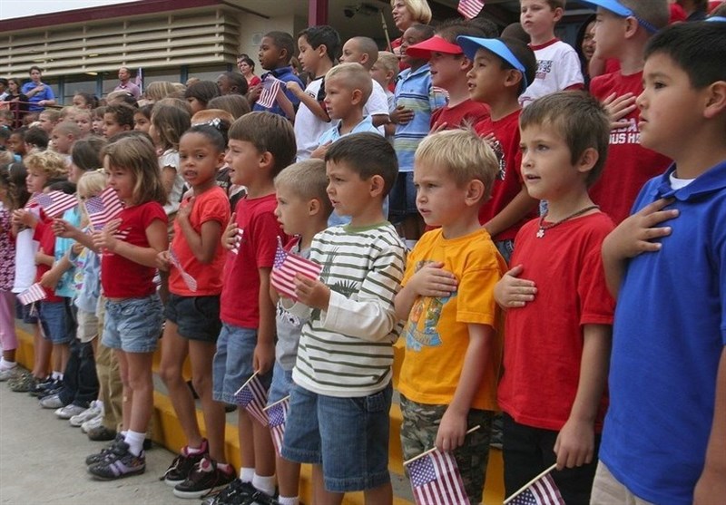 US Middle Schooler Arrested for Refusing to Recite Pledge of Allegiance to ‘Racist Flag’
