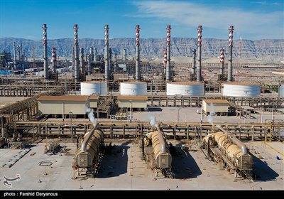 افتتاح مرحله سوم پالایشگاه نفت ستاره خلیج فارس در غرب بندرعباس