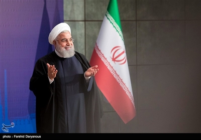 حجت الاسلام والمسلمین حسن روحانی رییس جمهور در مراسم افتتاح فاز سوم پالایشگاه میعانات گازی ستاره خلیج فارس