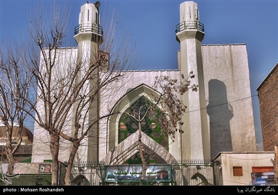  مسجد و حسینیه احمدیه در خیابان معیری