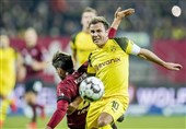فوتبال جهان|دورتموند با تساوی در زمین تیم قعرنشین، بایرن ‌مونیخ را امیدوار کرد