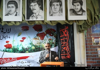 سخنرانی پدر شهید محمدحسن(رسول)خلیلی در یادواره مادران بی نشان