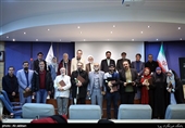 تقدیر از ده هنرمند انقلاب اسلامی در عرصه نمایش