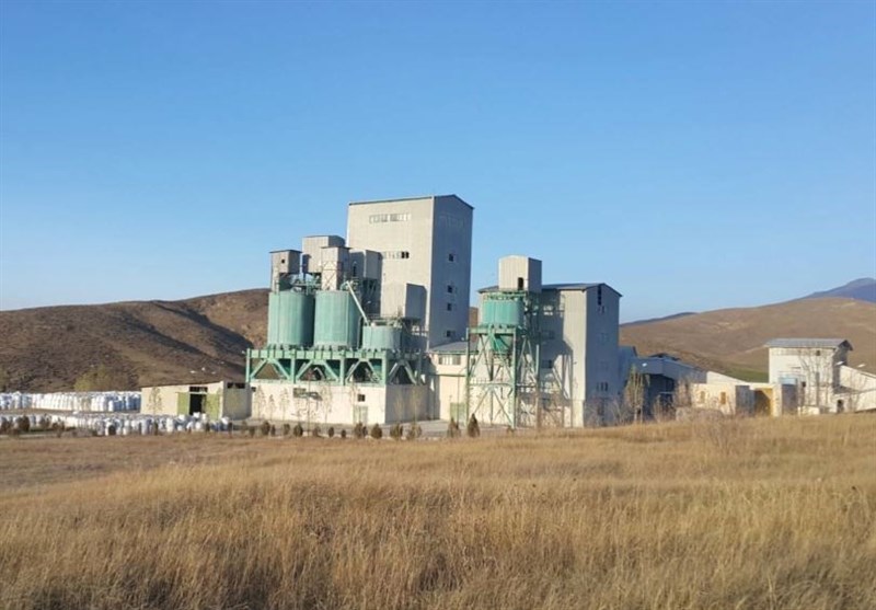 آذربایجان شرقی: ذخیره قطعی «نفلین‌سینیت» در شهرستان کلیبر 80 میلیون تن است