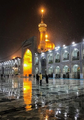 بارش برف زمستانی در آخرین شب بهمن ماه در مشهد 