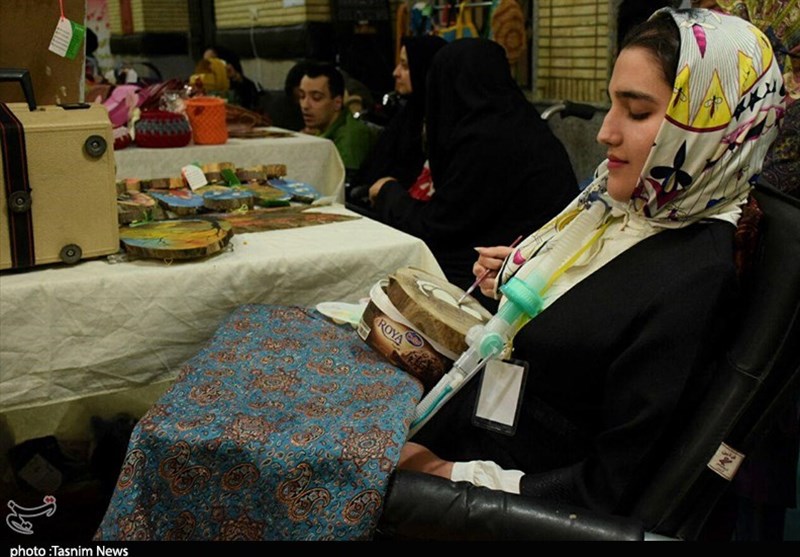 نمایشگاه توانمندی‌های مددجویان بهزیستی استان مرکزی افتتاح شد
