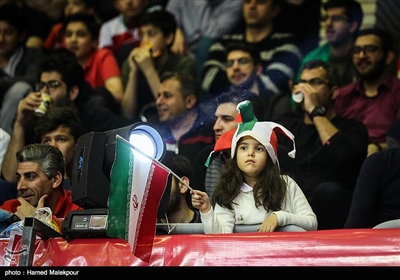 تماشاگران دیدار تیم‌های ملی بسکتبال ایران و ژاپن - انتخابی جام جهانی 2019