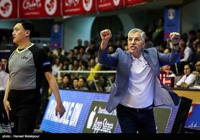 مهران شاهین‌طبع سرمربی تیم ملی بسکتبال ایران
