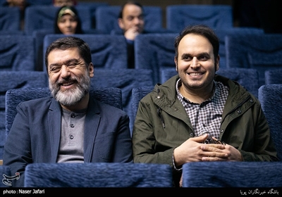 محمد حسین مهدویان و سید محمود رضوی در اختتامیه هشتمین جایزه سینمایی ققنوس