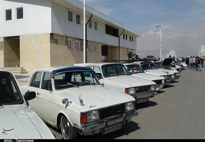 تهران| دومین همایش خودروهای قدیمی کلاسیک و آفرود در اسلامشهر برگزار شد+ تصاویر