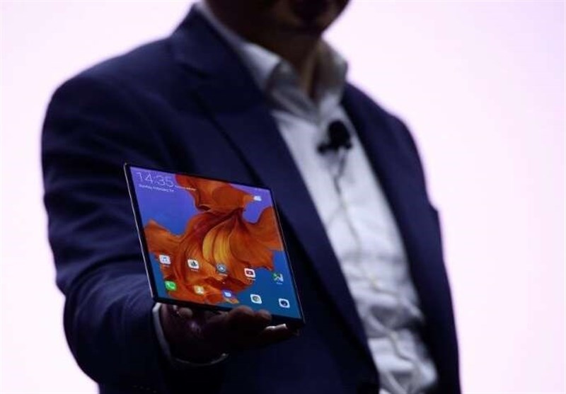Huawei Unveils Mate X, Foldable Smartphone with 5G Future-Proofing (+Video)