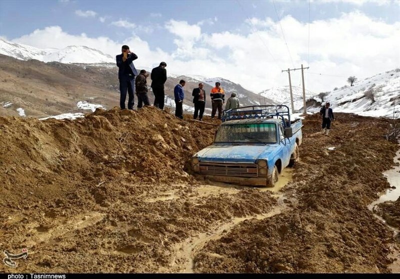 برف راه ارتباطی 40 روستای کهگیلویه و بویراحمد را قطع کرد