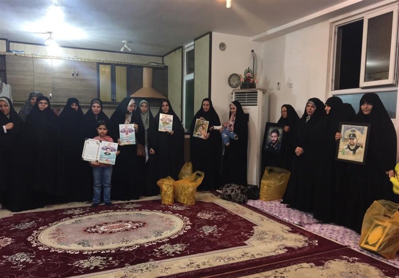 تجلیل از مادران و همسران شهدا به مناسبت روز زن در دزفول +تصاویر