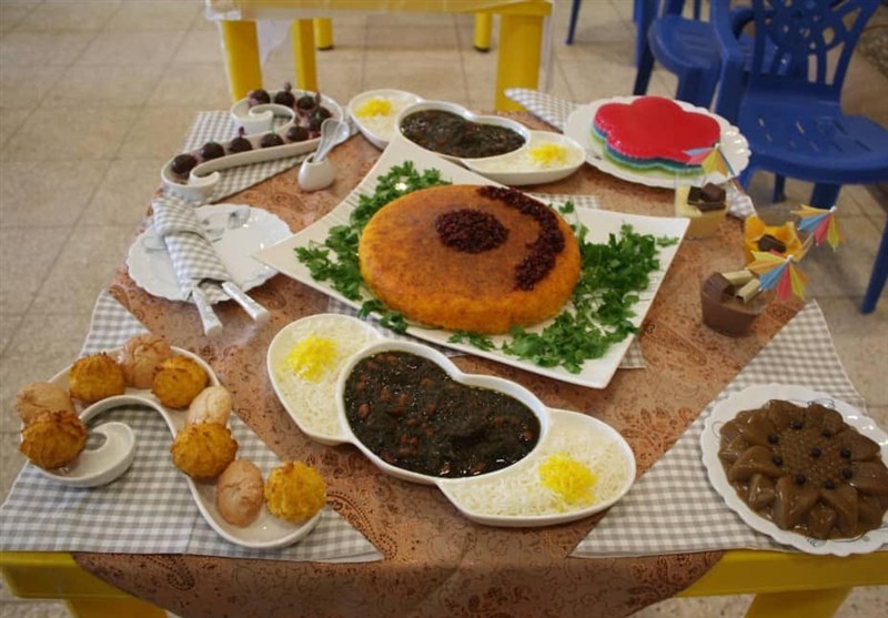 جشنواره غذاهای ایرانی در گناوه برگزار شد- اخبار استانها تسنیم - Tasnim