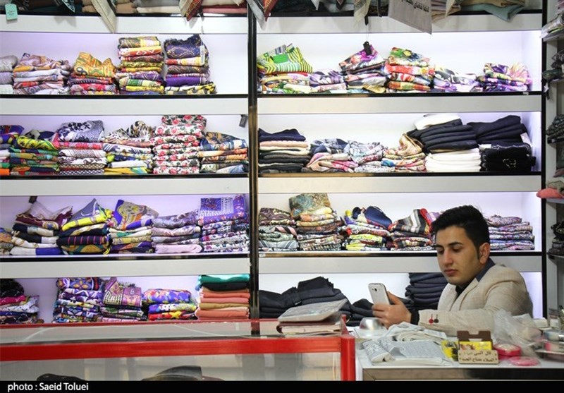 بی‌رونقی بازارهای شب عید در شیراز؛ کاسب و مشتری ناراضی از گرانی اجناس