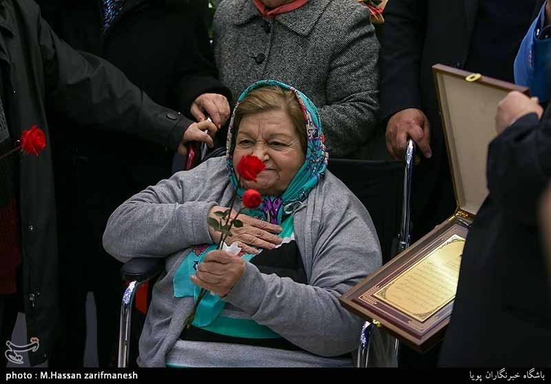 همسر مرحوم حاج احمد طاهباز موسس و خیّر سرای احسان
