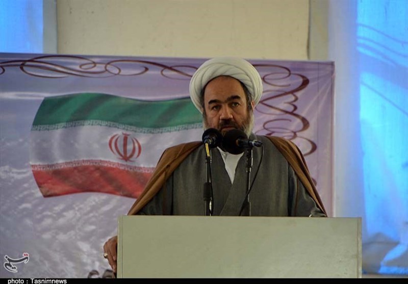 امام جمعه زاهدان: ایران ‌با هدایت مقام معظم رهبری ‌روز به روز در منطقه موفق‌تر می‌شود