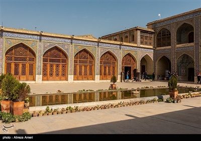 مسجد نصير الملك في شيراز.. عظمة الهندسة المعمارية