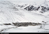 لرستان|راه ارتباطی روستاهای بخش ززو ماهرو الیگودرز بر اثر بارش برف مسدود است