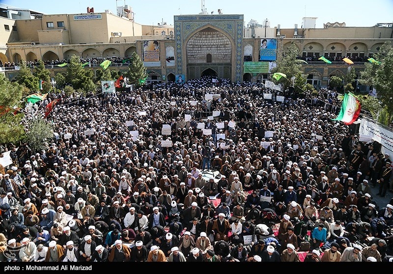 Seminary Scholars, Students Stage Rally in Support of Leader’s Statement (+Photos)