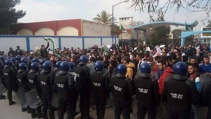 بوتفليقه،شهر،نامزدي،تظاهرات،الجزاير،الجزايري،مخالفت،جمهوري،ش ...