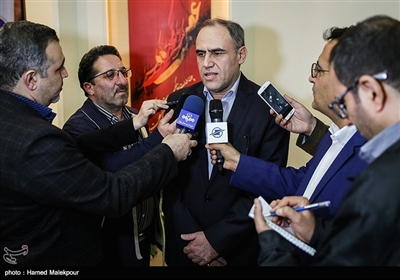 سیاوش امیرمُکری مدیرعامل جدید شرکت فرودگاه‌ها و ناوبری هوایی ایران در جمع خبرنگاران