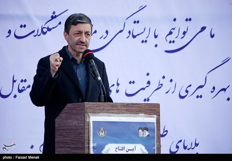 رئیس بنیاد مستضعفان در اصفهان: با اهدا اسناد املاک علوی حق را به حق‌دار رساندیم
